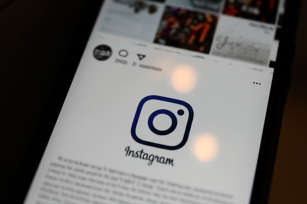 Britney Spears' Nude Instagram Post Ignites Renewed Fan Concern